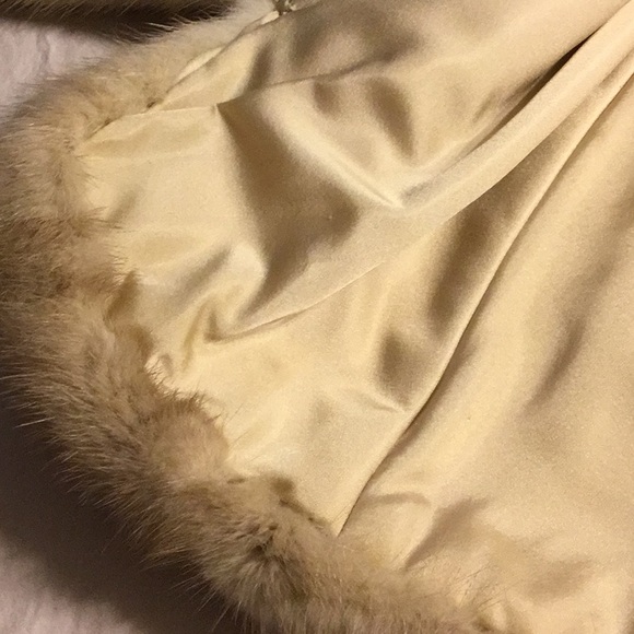 Custom Fur Stole - Picture 6 of 13